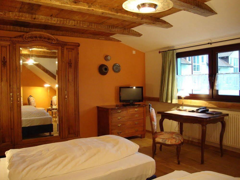 Historisches Genusshotel Loewen Schopfheim Kültér fotó